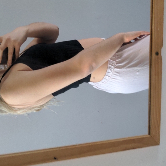 XS/S Hera Black Knit Camisole - Picture 7 of 13